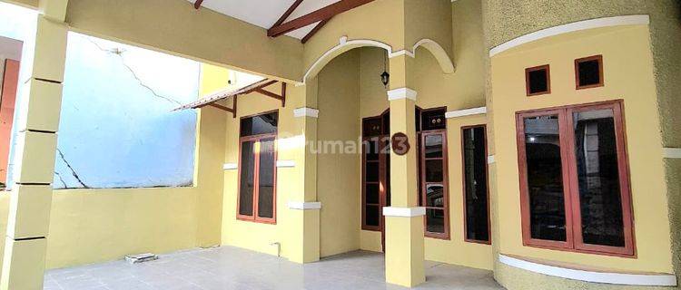 Rumah 1 Lantai Baru Cat Komplek Grand Harjosari I 1