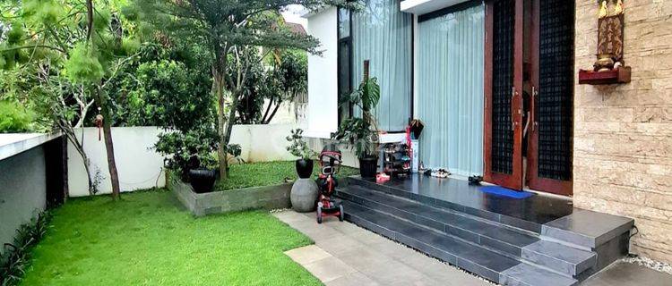 Dijual Rumah Semi Furnish Komplek Graha Metropolitan 1