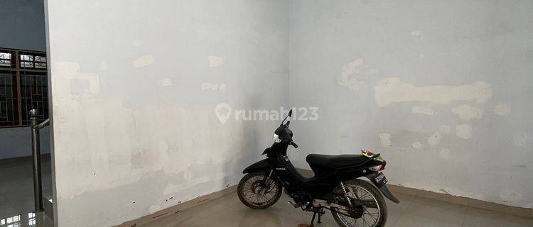 Rumah Sewa Siap Huni Minim Renov Komp Gaharu Townhouse 1