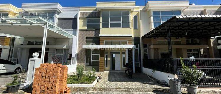 Dijual Villa Gede Murah Green Park - Titi Kuning 1