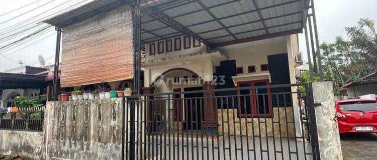 Dijual Rumah di Jl eka warni gang nusa indah 
Daerah Medan Johor  SHM hadap timur 1