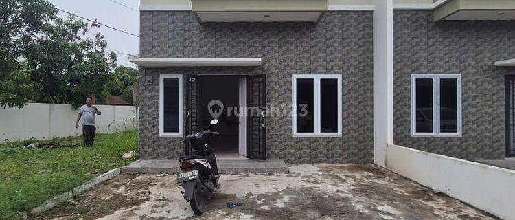 Di Jual Villa Deket Manhattan City Square 1