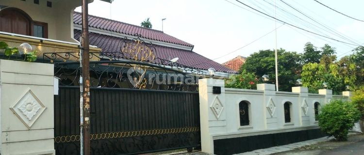 House For Rent In Pertukangan Pesanggrahan Spacious Cheap 1