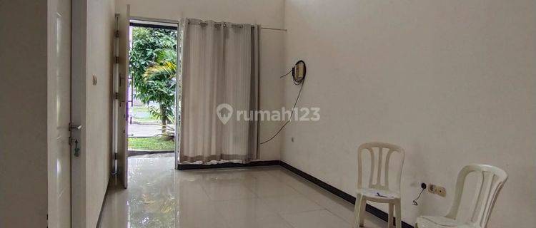 Disewakan Rumah Cantik di Taman Kopo Indah TKI 5 Cluster Redwood 1