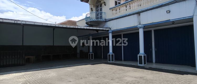 Large Road Business Space Dr. Cipto Suitable for Hotels and Showrooms 1