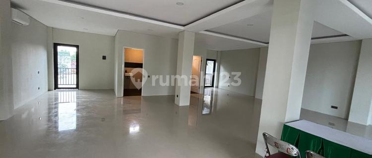 Commercial Space At Dr Wahidin, Candisari, Good Building, Wsn 1