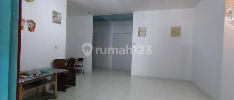 Rumah Strategis Dekat Bandara Garasi 2 Mobil Dekat Pusat Kuliner  1