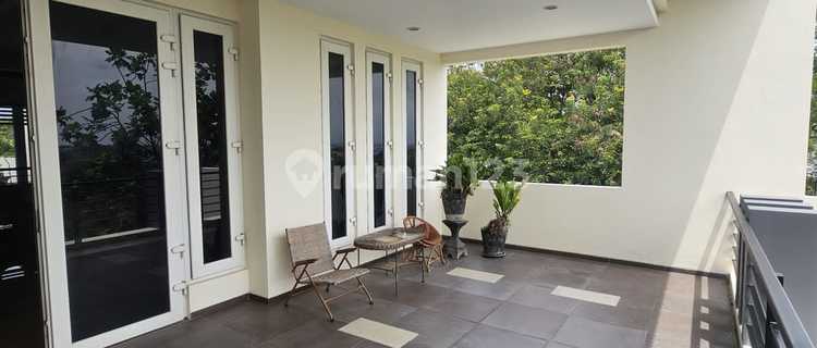 Rumah Mewah di Gajahmungkur Harga Ekonomis 3Dw1nk 1