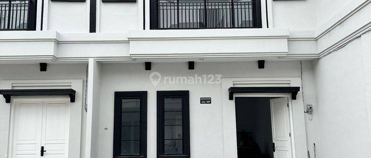 Dijual Cepat Townhouse Daerah Cemara 1