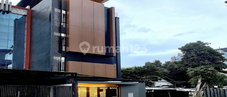 Strategic Semi-Furnished Kost 5 Floors 43 Rooms Wide Street Lift Salemba Jakarta 1