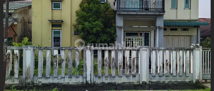 Rumah Mewah 2 Tingkat di Jalan Wahidin 1