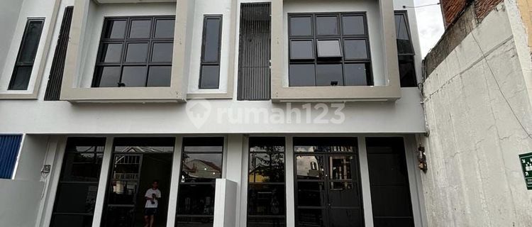 Ruko gandeng 3,5 lantai di Tebet dalam utara 1