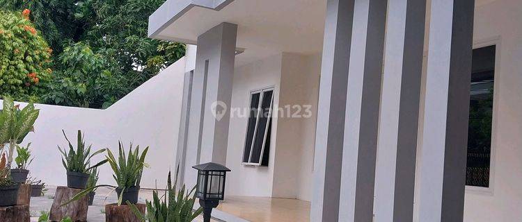 Rumah Kontrakan Besar Siap Huni Dengan Harga Terbaik Di Tebet. 1