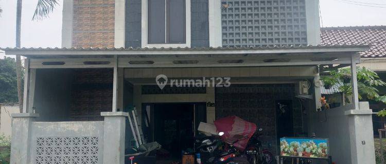 Rumah 3 Lantai Siap Huni Jual Cepat di Pamulang Dekat Ke Jakarta  1