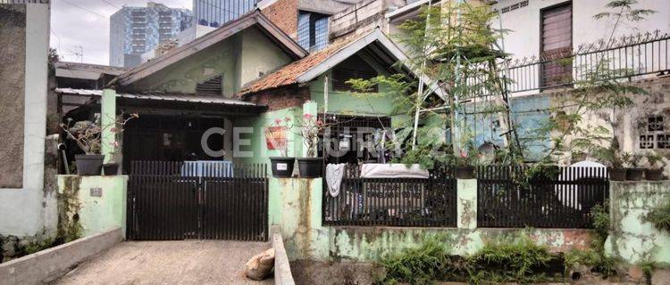 Dijual Rumah Lama Di Menteng Pulo Jakarta Selatan 1