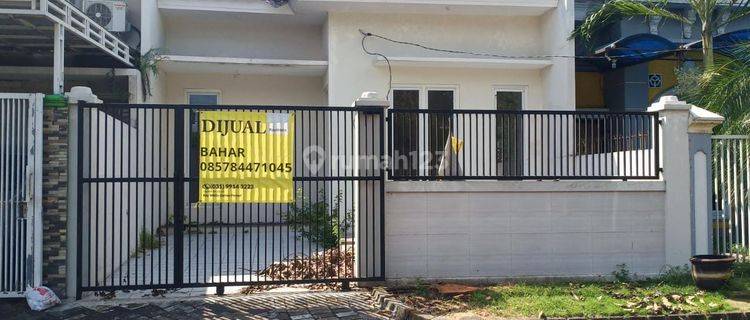 Rumah Minimalis di Puri Safira Brasavolla, Menganti 1