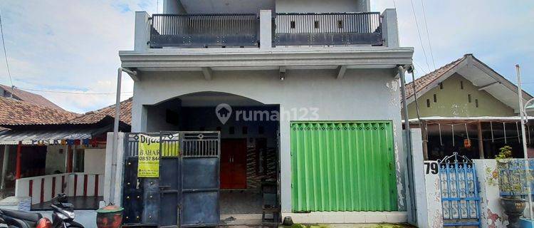 Rumah Keluarga Ideal 2 Lantai Jombang Kota 1