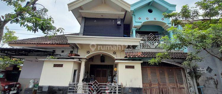 Rumah Hook 2 Lantai di Dalam Perumahan, Jombang Kota 1