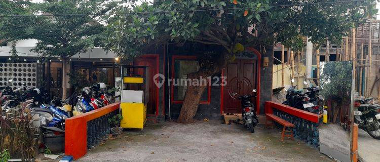 Rumah Strategis Jombang Samping Jalan, Potensi Investasi 1