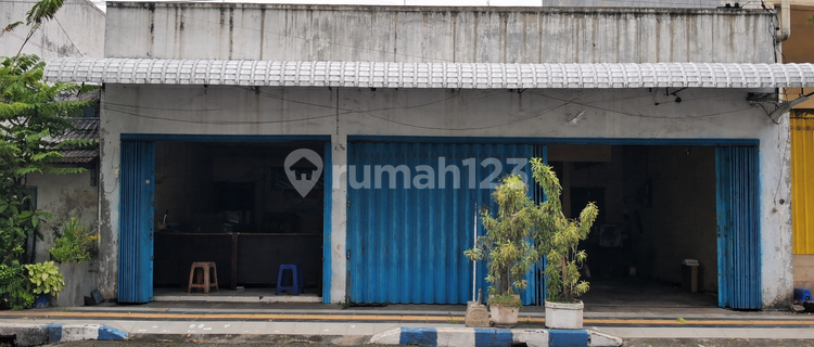 For Sale: Strategic Shop House on Jl. Re Martadinata Kepatihan Jombang 1