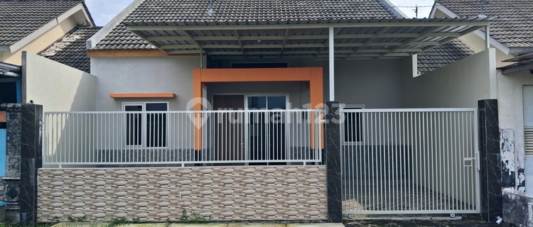 Rumah Renov Siap Huni di Metro Graha Tunggorono, Jombang 1