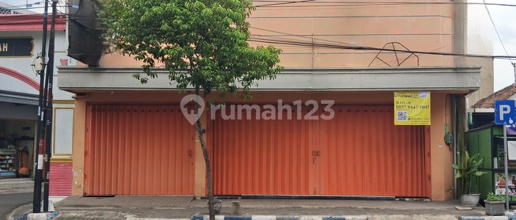 For Rent 2-Story Shop House on Gus Dur Street, Jombang 1