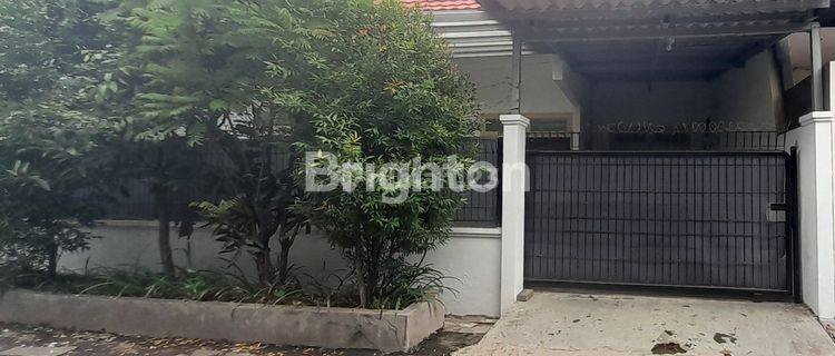 RUMAH PUSAT KOTA DEKAT RSUD DR SOETOMO 1