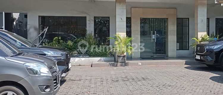 Ruang Usaha Cocok Untuk Kantor Bank 1