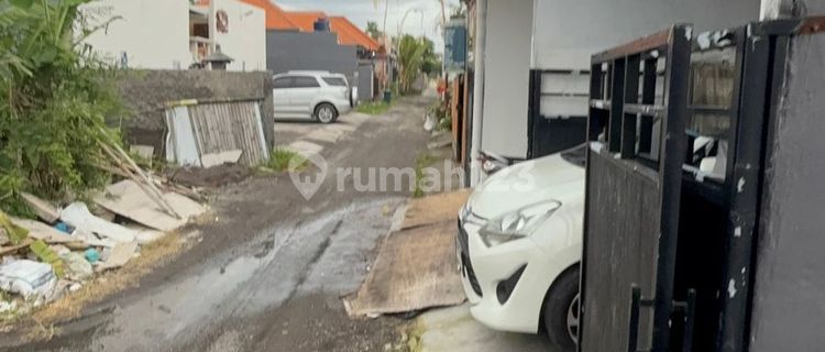 House in Kesiman Sanur 1 Bedroom Plus Kitchen Set 1