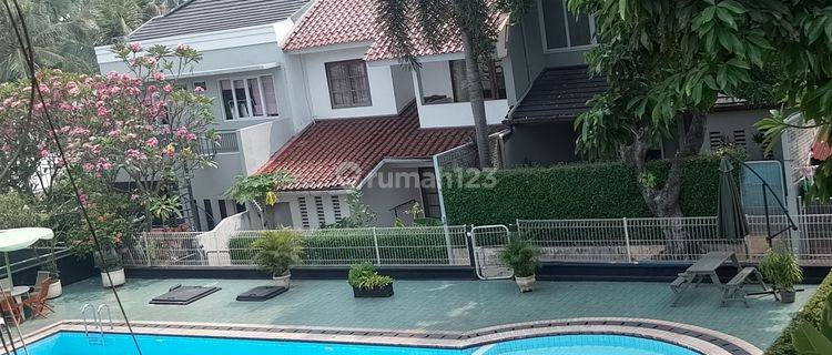 Rumah Cantik Fully Furnished Taman Botanik Cilandak 1