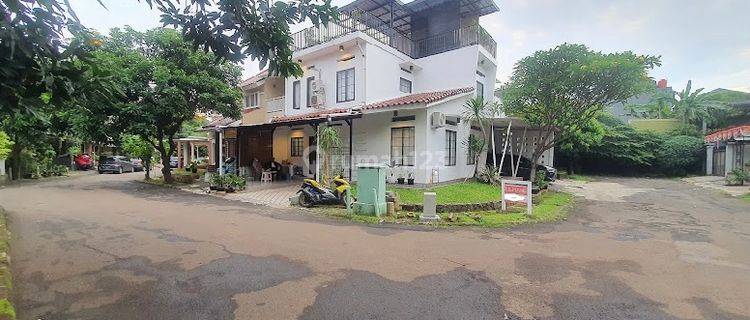 Rumah 2 Lantai Depan Taman Dalam Cluster Di Sektor 9 Bintaro 1