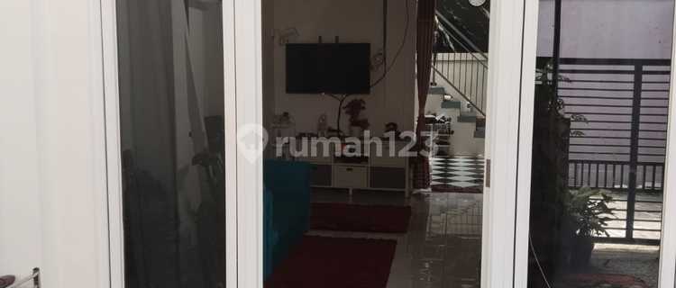 Dijual Rumah 2 Lantai di Cluster Clarita Cipondoh Kota Tangerang 1