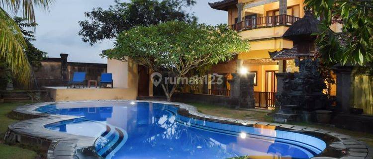 Exceptional Villa In Cemagi, Badung, Close To The Beach 1