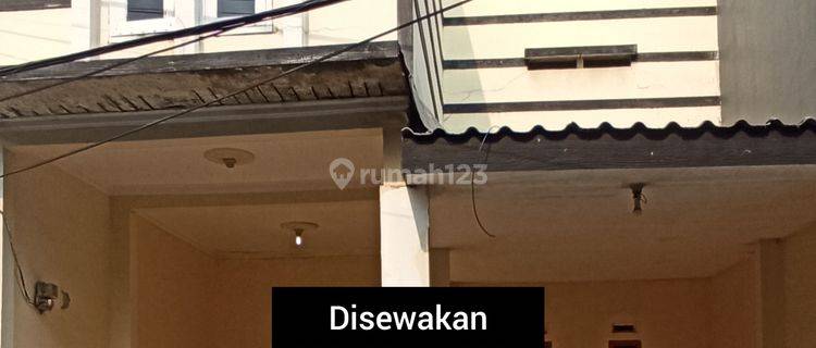 Disewakan Rumah 2 Lantai Griya Ciledug 1