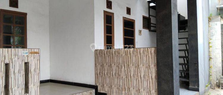 Rumah 2 Lantai Di Villa Japos Siap Huni Shm Lokasi Strategis  1