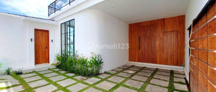 BRAND NEW VILLA IN CANGGU 1