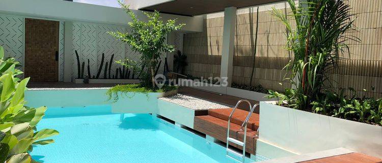 New Luxury Villa View Gwk, Ocean And Airport in Jimbaran 1