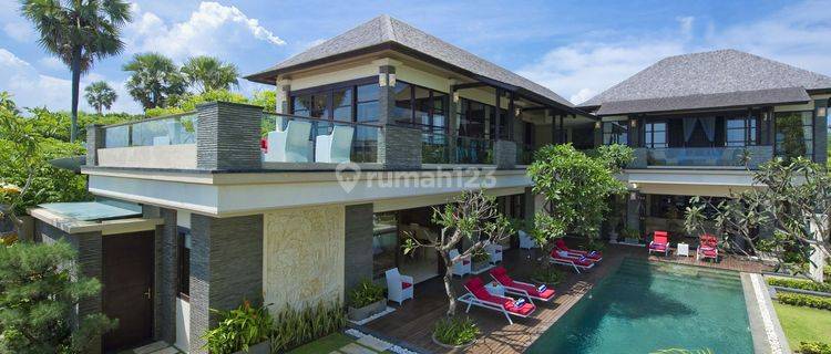 VILLA LANGKA DI PANTAI SEMINYAK 1