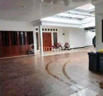 Rumah Besar Strategis Di Kemang Timur Jkt Selatan  1
