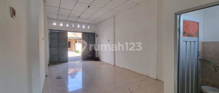Affordable Kiosk Rental in Jatiasih, Flood-Free 1