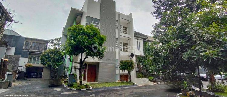 Rumah komersial cocok untuk kos di mampang jakarta selatan 1