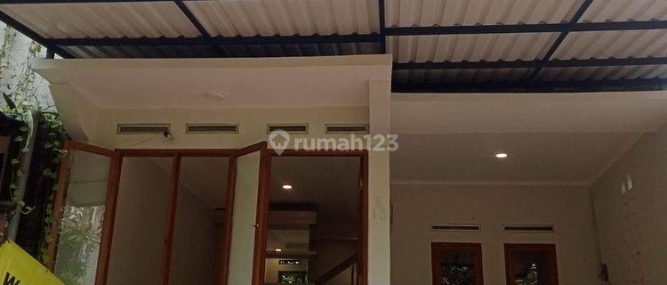 Rumah Siap Huni Semi Furnished Dalam Cluster The Aviva  1