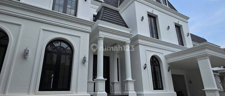 Brand New American Classic House dengan Kolam Renang di Bintaro 1