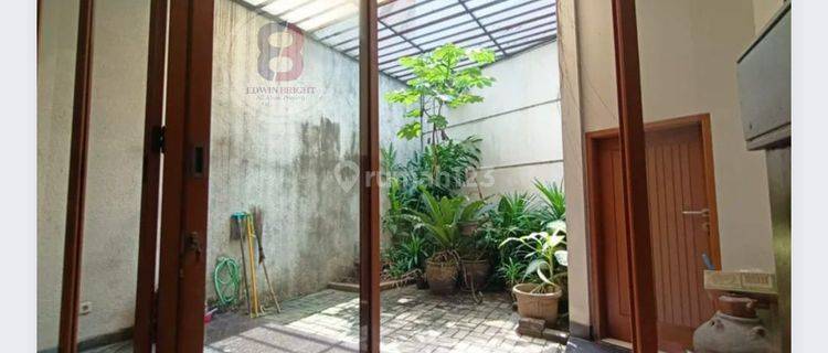 Rumah Dijual di Emerald Bintaro Jaya Sektor 9 Siap Huni 1