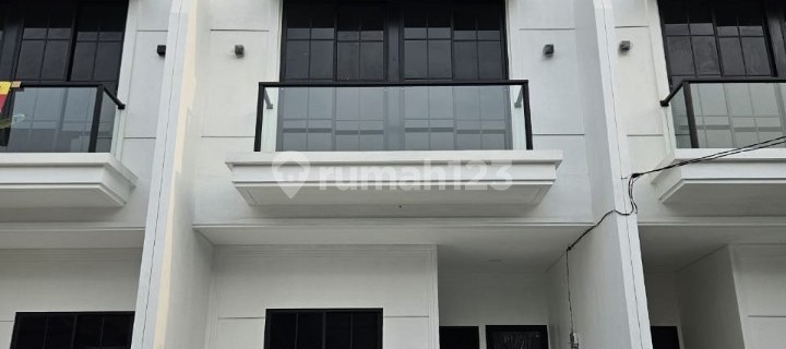 Rumah Baru 2 Lantai Di Meruya, Kavling DKI, SHM, Semi Furnished, Dekat Tol Meruya 1