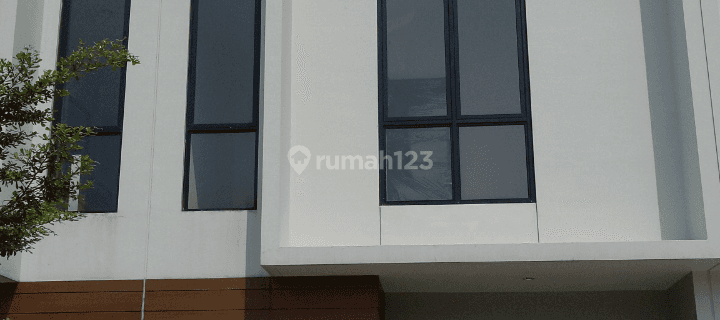 Dijual Rumah Citra Garden Puri, Cluster Casco, Bagus, Murah, Dekat Tol 1