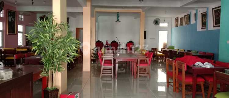 Dijual Cafe / Ruang Usaha Full Bangunan Di Puspowarno Semarang 1