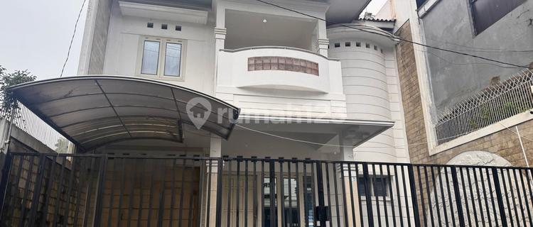 For Rent: 2-Story House in Seteran Area, Semarang 1