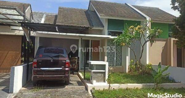 Rumah Strategis Perumahan di Graha Muria Swastika Kudus 1