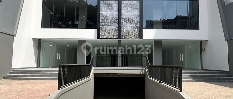 Gedung Perkantoran di Radin Inten Duren Sawit Jakarta Timur 1